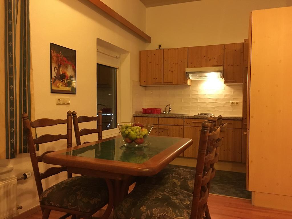 Gasthof Zum Hochfelln Hotel Берген Екстериор снимка